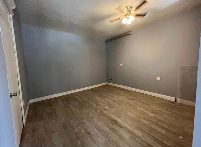 1624 Pitkin Ave unit 2, Brooklyn, NY 11212 - photo 3