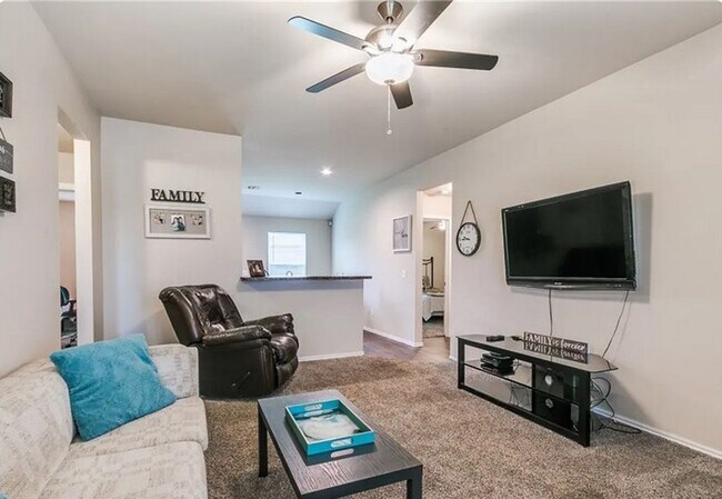 13229 Bridgewater Dr, Oklahoma City, OK 73078 - photo 6