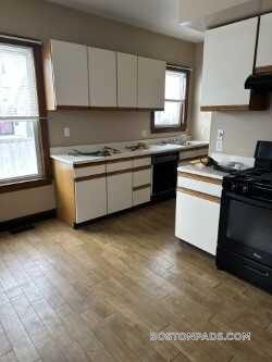 12-14-14 Michigan Ave Unit 1, Lynn, MA 01902