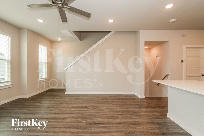 18416 Idyllic Aly, Shenandoah, TX 77385 - photo 5