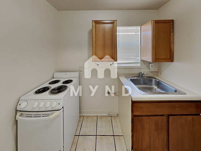 2795 E 4th St unit 1, Reno, NV 89512 - photo 4