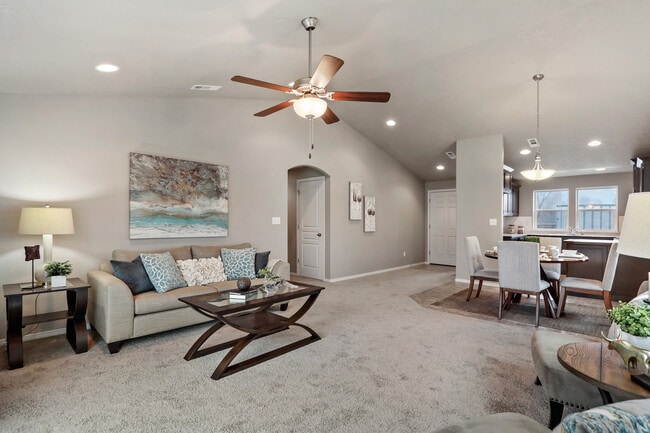 139 Bitters Lp, Grandview, WA 98930 - photo 6