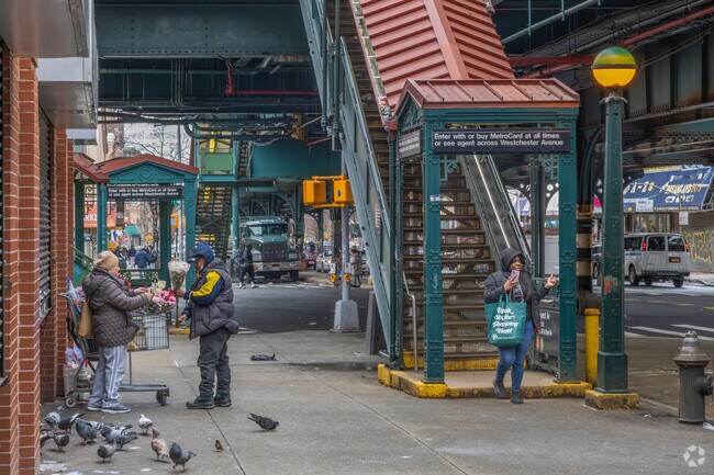 Longwood is highly convenient neighborhood for commuters.