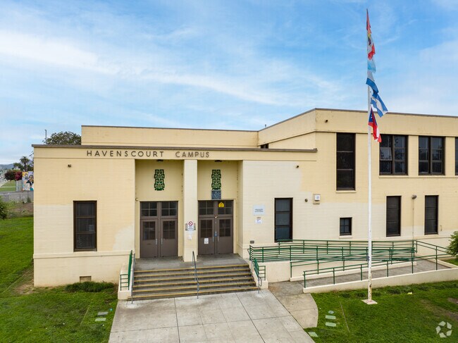 Students are the highest priority at Coliseum College Prep Academy/ Havenscourt Middle School.