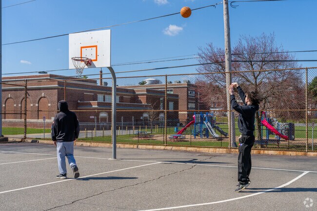 Vanderveer Park has nice basketball courts for the youth to enjoy pickup games in West Ward.