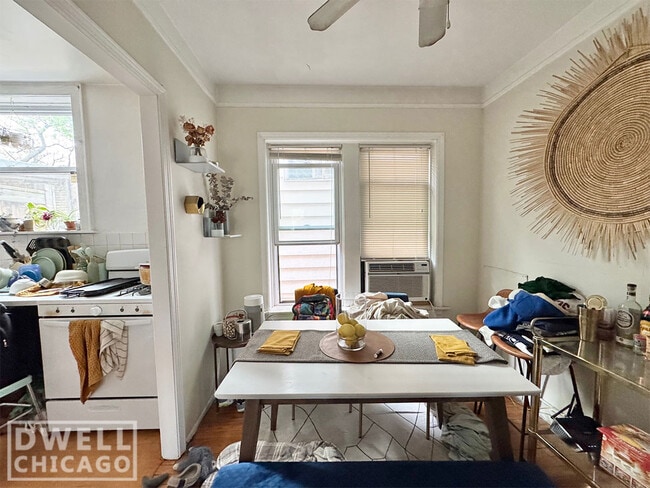 2119 W Giddings St unit 1, Chicago, IL 60625 - photo 4