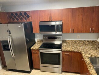 803 NW 208th Terrace, Pembroke Pines, FL 33029