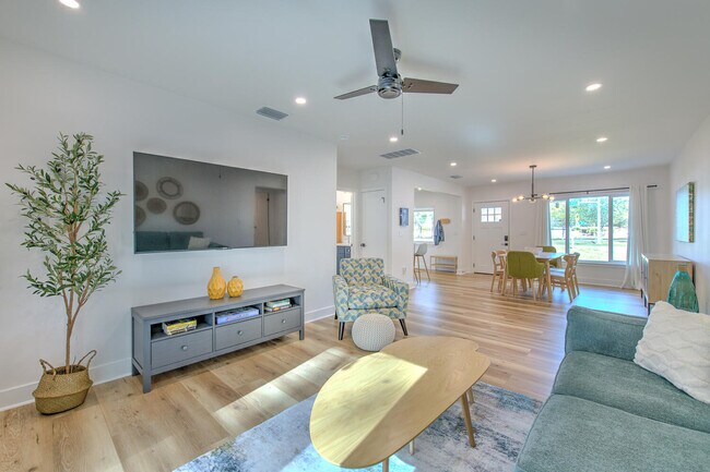 4801 Wishart Blvd unit ID1053162P, Tampa, FL 33603 - photo 3