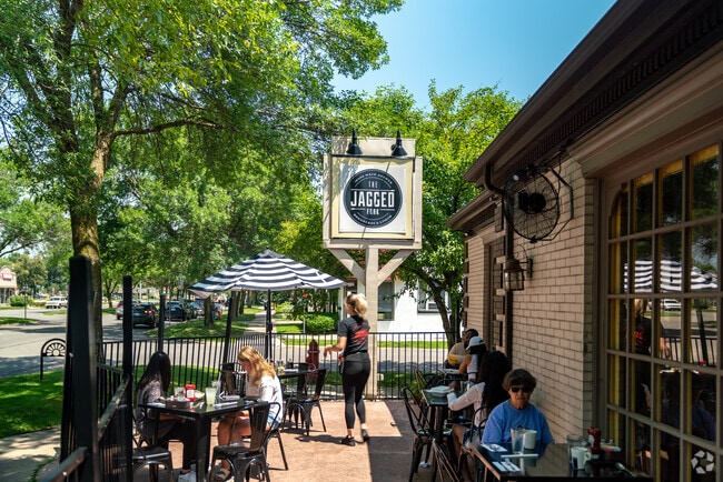 Enjoy brunch al fresco at Jagged Fork, located in Grosse Pointe.
