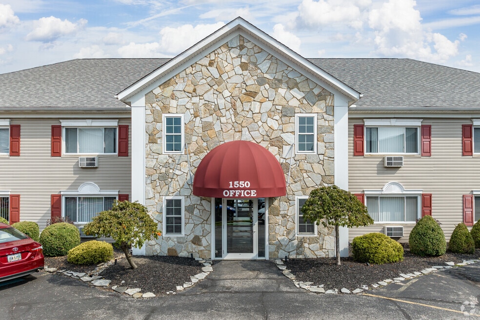 Weeping Cherry Village, Broadview Heights, OH 44147 - photo 1