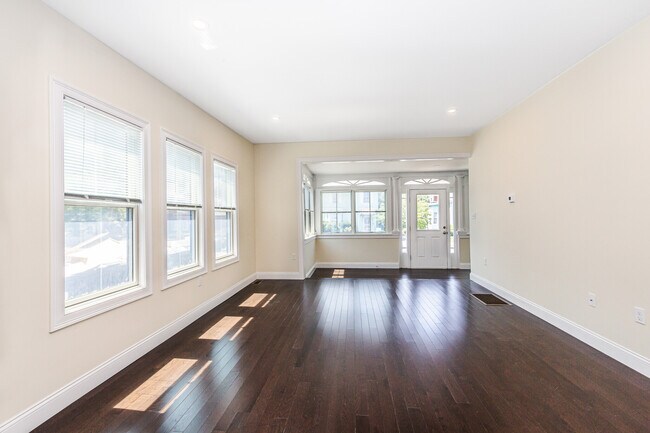 120 Jerome St unit 120, Medford, MA 02155 - photo 5
