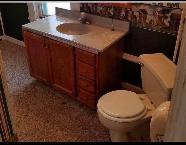 1402 E Fox St, South Bend, IN 46613 - photo 5