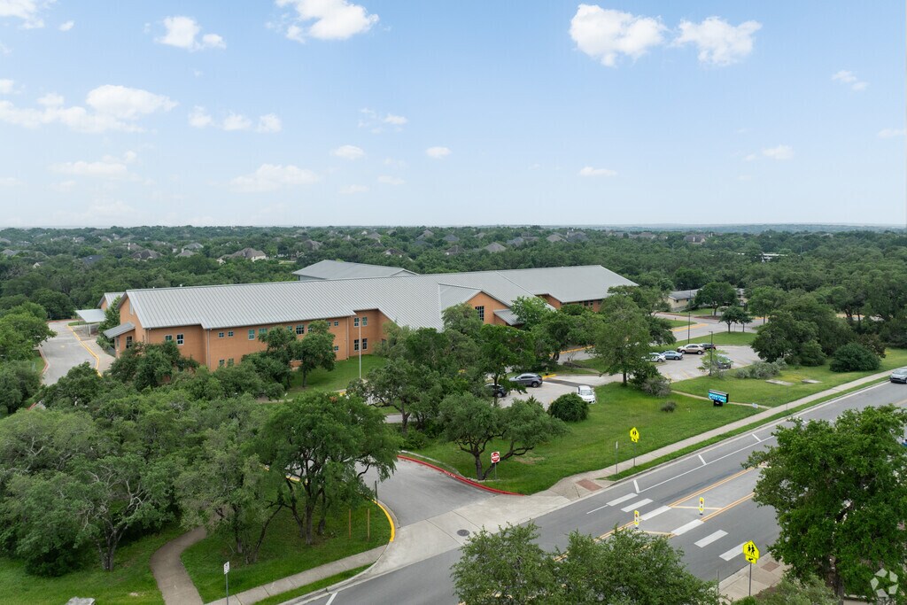 Families in the area can enroll at Clayton Elementary for great and safe education.