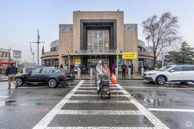 A convenient drive to LaGuardia Airport is less than three miles away from Ditmars Steinway.