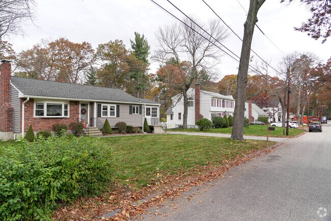Ranch and split level style homes are common in Wilmington.