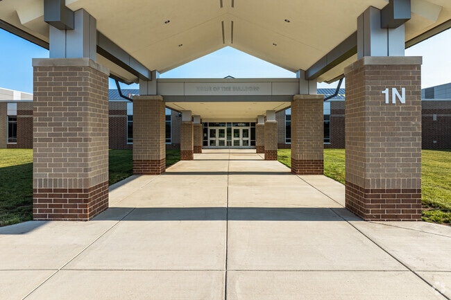 Robert Taft Middle School has many extracurricular activities.