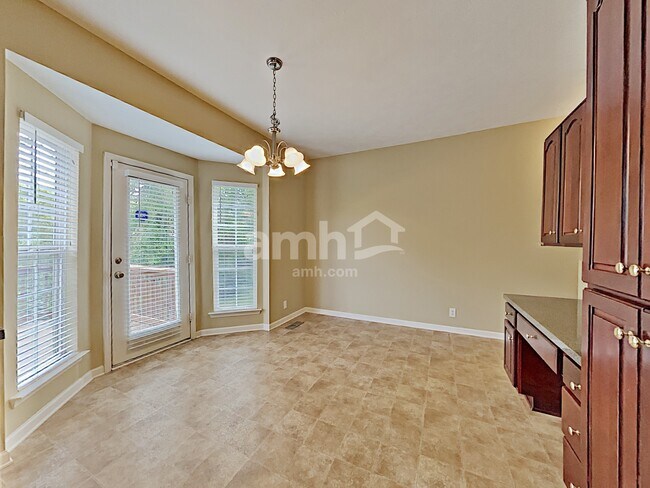 661 Sugar Mill Dr, Nashville, TN 37211 - photo 5