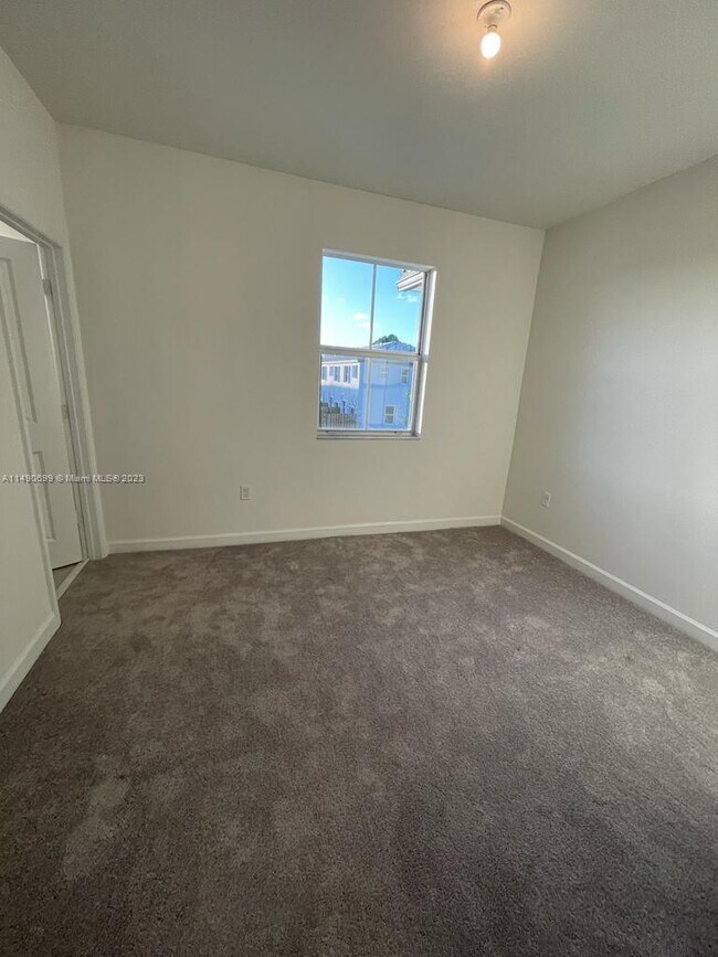 29147 SW 162nd Ct, Homestead, FL 33033 - photo 5