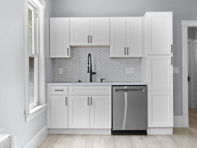 344 Summer St unit 1, Somerville, MA 02144 - photo 5