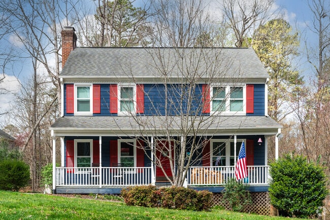 Some homes in Woodcroft have large front porches.