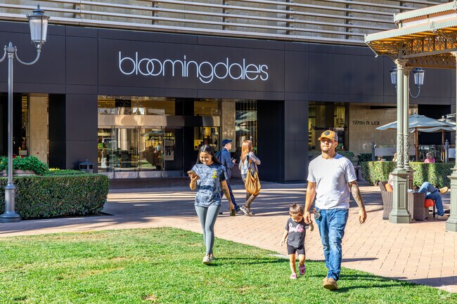 Shop at Bloomingdales in Fashion Island Mall for top of the line clothing in Newport Beach City.