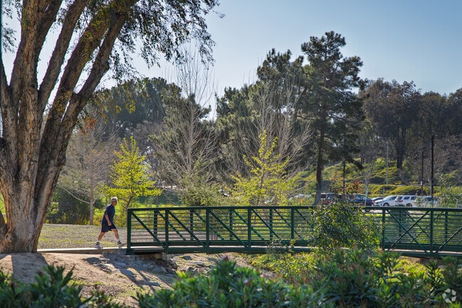 Take an afternoon walk along the paths at Ronald Reagan Sports Park in Alta Vista.