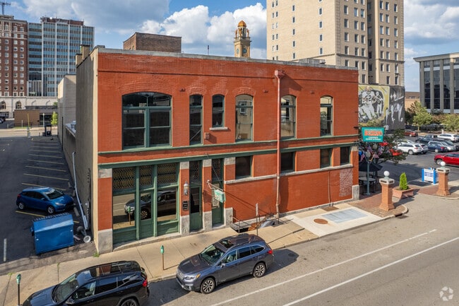 Benders Tavern, a popular destination for great food and spirits in SW Association of Neighbors.