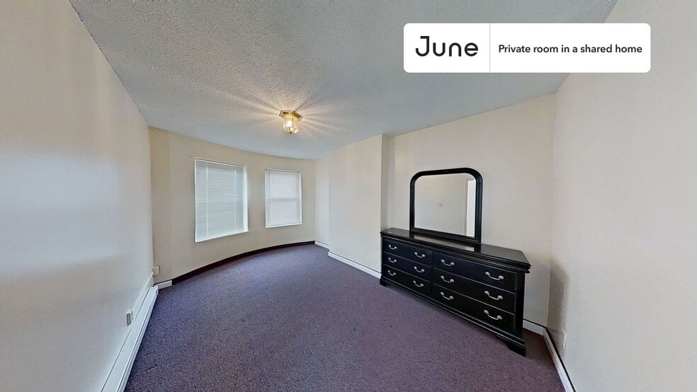 Room in Shared 3 bed/1 bath home