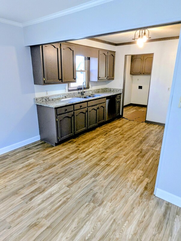 201 Acorn Dr, Greer, SC 29651 - photo 3