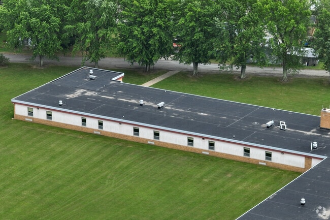 Redbank Valley Intermediate School has a student-teacher ratio of 11 to 1.