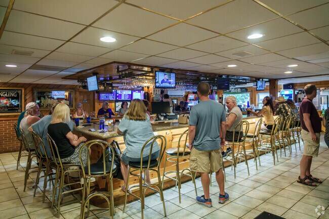 Large yet intimate, many of Kidder’s residents head to Nick’s Lake House for cold beer and good food.