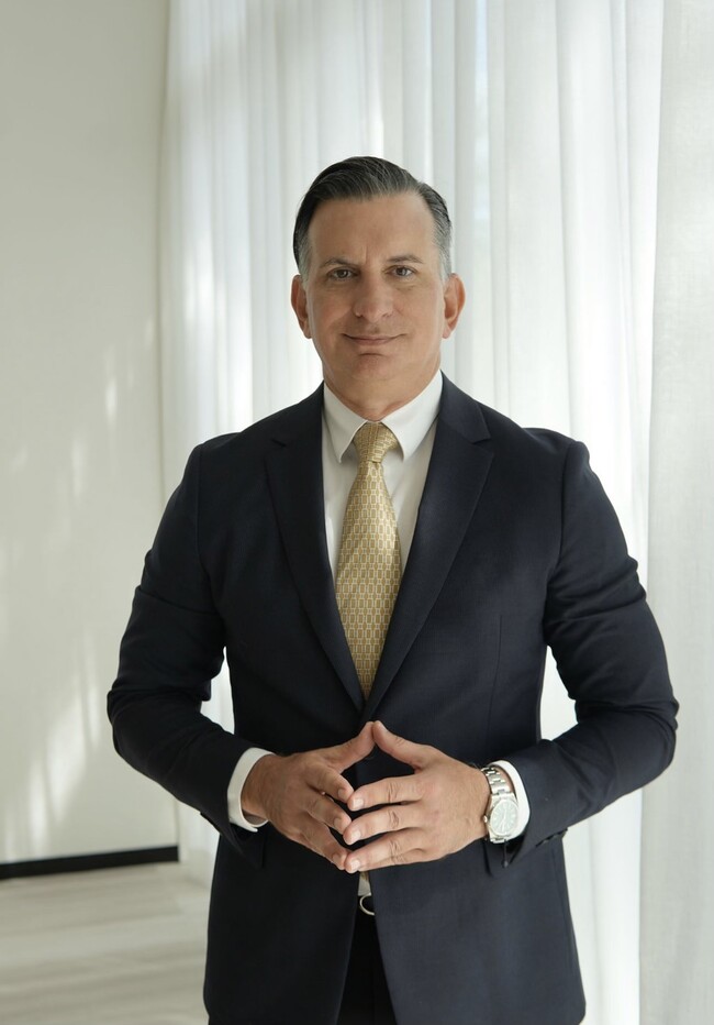 Agent Photo