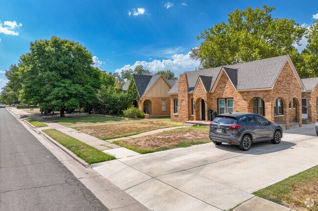 Homes in Tech Terrace usually have old style archictecure like many homes in Lubbock.