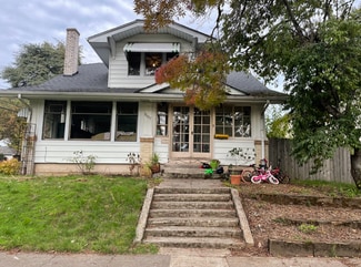 8607 SE Morrison St, Portland, OR 97216