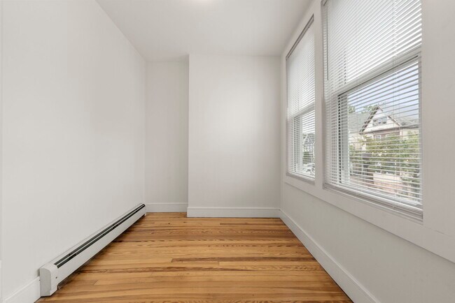 196 2nd St unit 2, Newark, NJ 07107 - photo 7