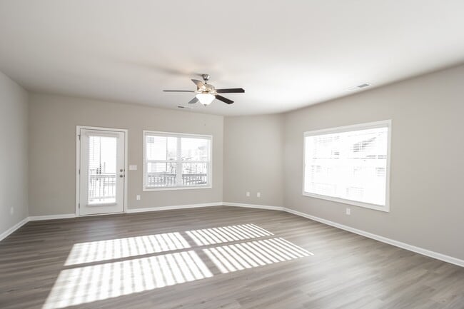 811 Calvin Pk Dr, Ball Ground, GA 30107 - photo 2