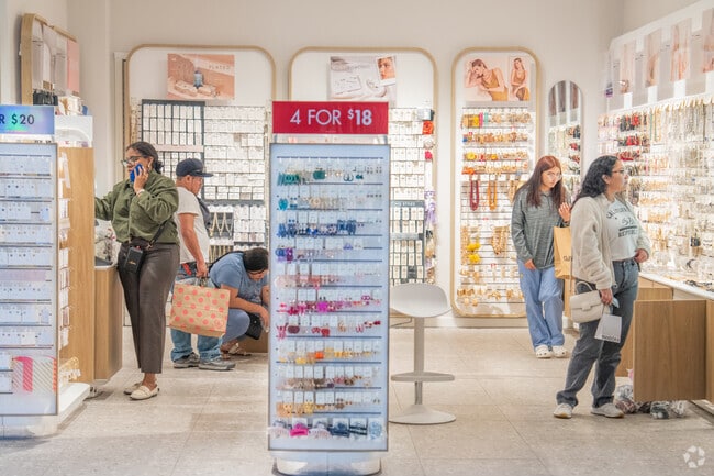 Residents can shop jewelry and accessories at Lovisa in Perimeter Mall.