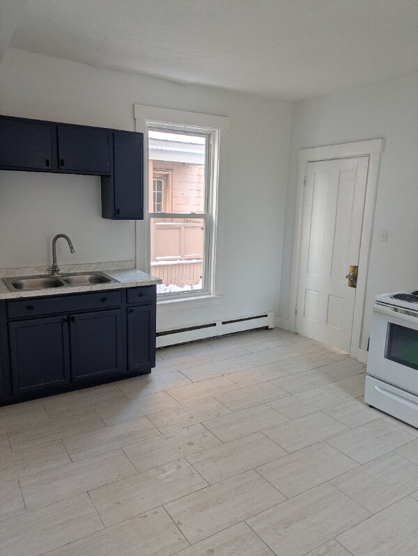 148 Bartlett St unit . 1, Lewiston, ME 04240 - photo 3