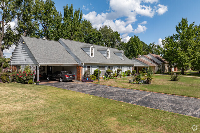 Ranch Homes are common in Fox Meadows.