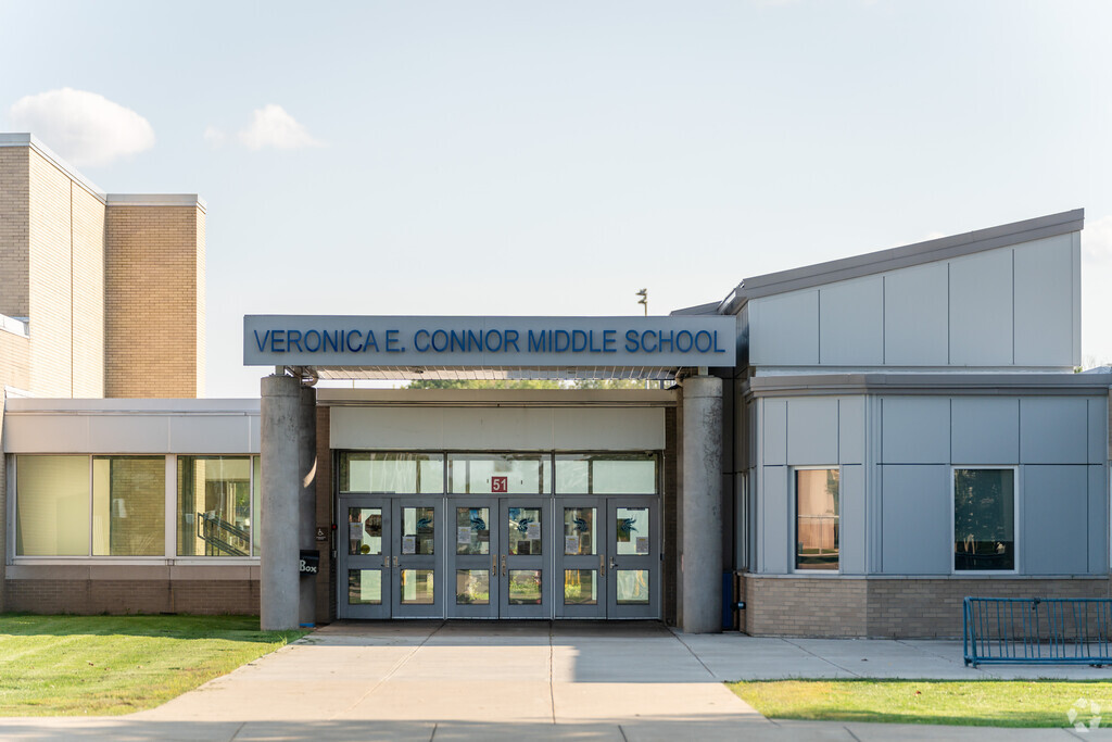 Veronica E Connor Middle School has 58 full time teachers and 2 full time counselors.
