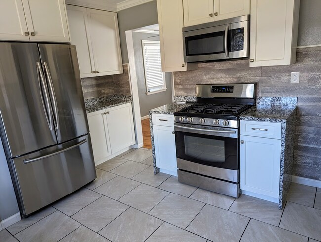 7417 Morganford Rd, Saint Louis, MO 63116 - photo 2