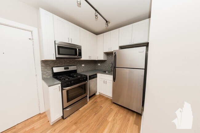 2423 N Kedzie Blvd unit 109, Chicago, IL 60647 - photo 6