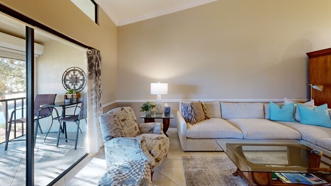 16401 Kelly Woods Dr unit 144, Fort Myers, FL 33908 - photo 3