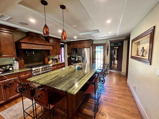 1016 S Euclid Ave, Pasadena, CA 91106 - photo 3