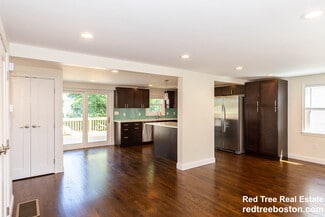 77 Rock Glen Rd, Medford, MA 02155