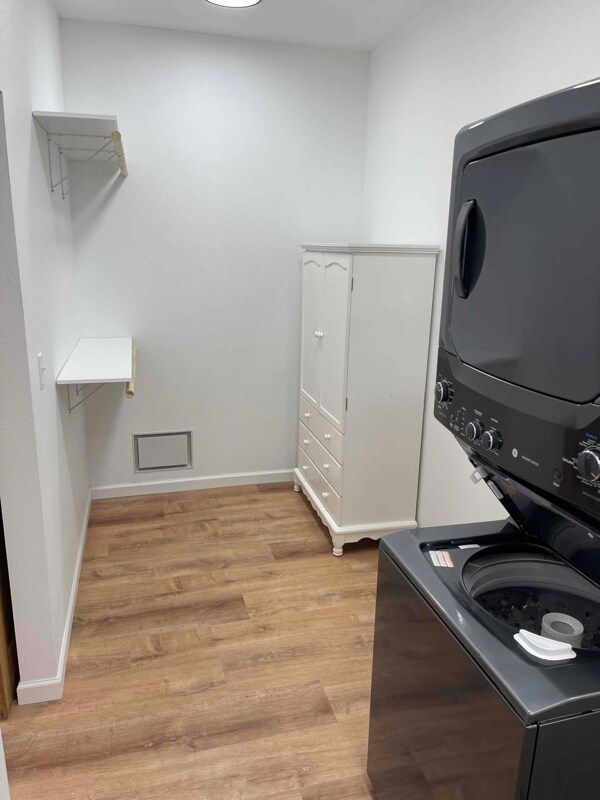 257 S E St unit 257 unit 1, Lakeview, OR 97630 - photo 5