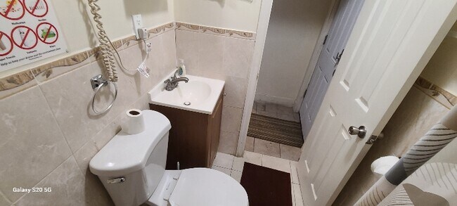 524 Timpson Place unit 4, Bronx, NY 10455 - photo 4