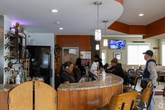 Welcome to La Roca resturant in South Elmwood, Providence.