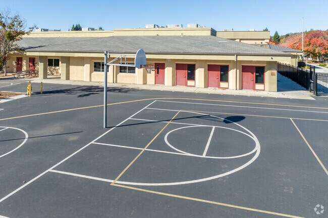 The Student teacher ratio at Folsom Hills Elementary School is 21 to 1.