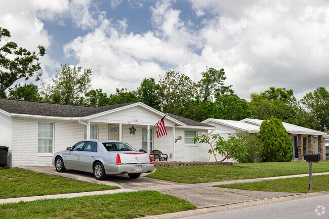 Brigadoon of Clearwater homes are set along quiet and safe roadways.